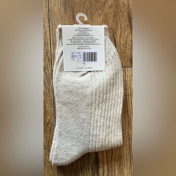 NEW Reitmans Winter Socks - Picture 3 of 4